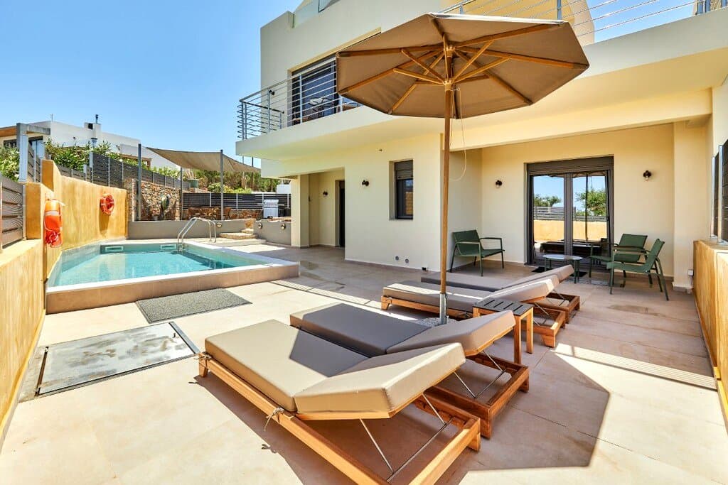 Maisonette 4 chambres avec piscine à Sisi