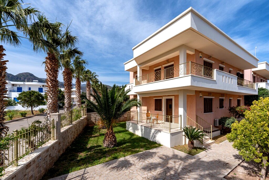 3-Bedroom Apartment in Makrigialos, 300 m from the Beach