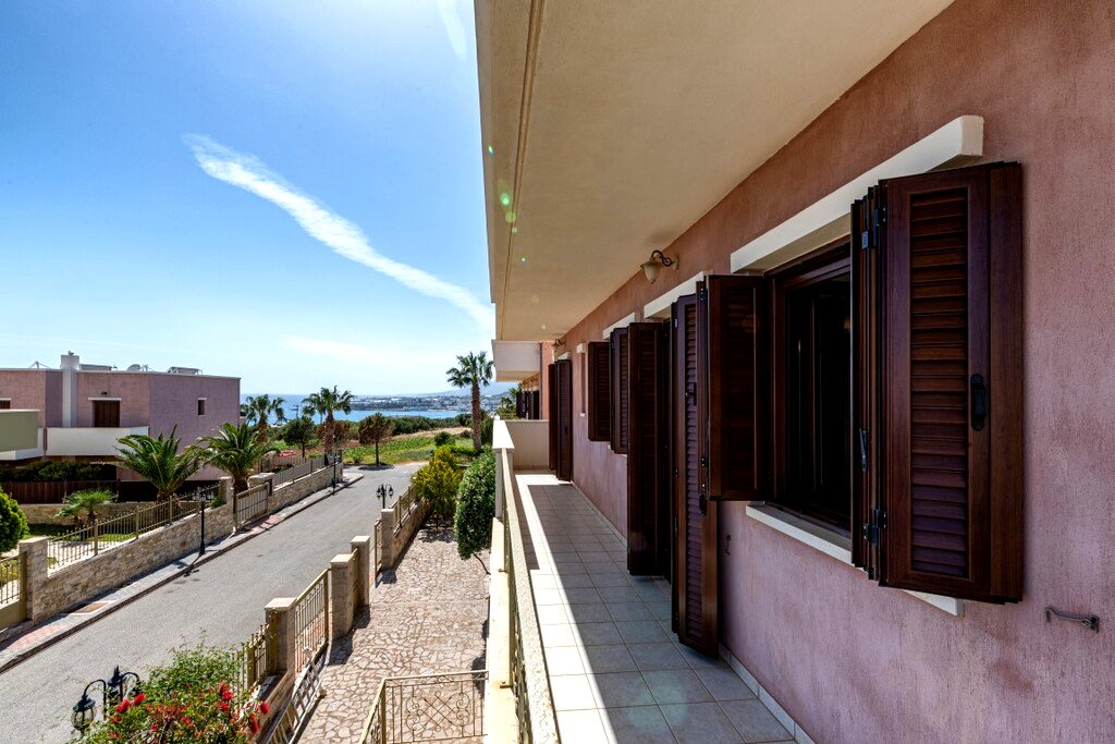3-Bedroom Apartment in Makrigialos, 300 m from the Beach - photo 3