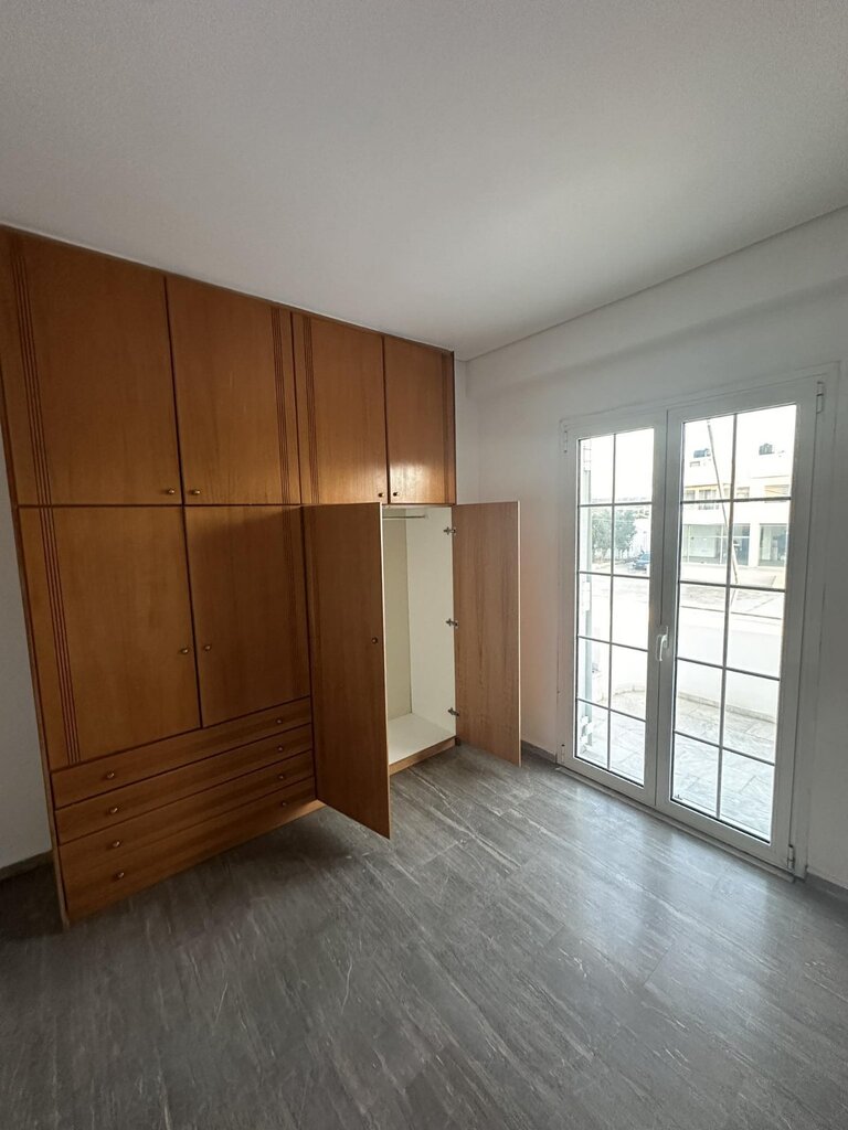 Building 220 sqm with pool - Kentri - thumbnail 6