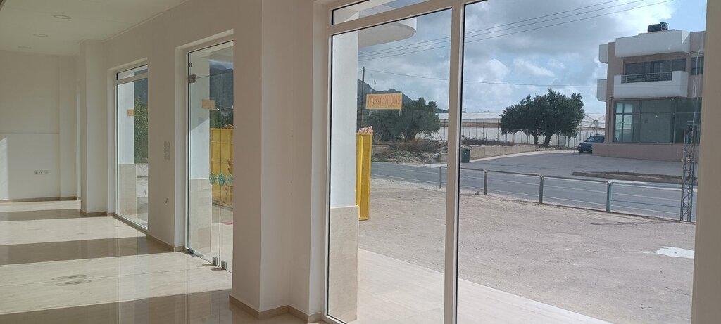 Building 220 sqm with pool - Kentri - thumbnail 8