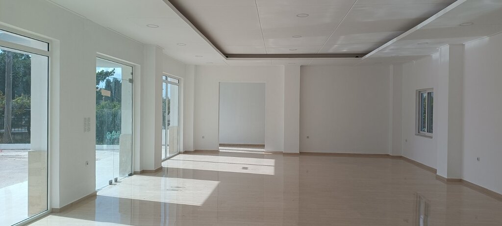 Building 220 sqm with pool - Kentri - thumbnail 9