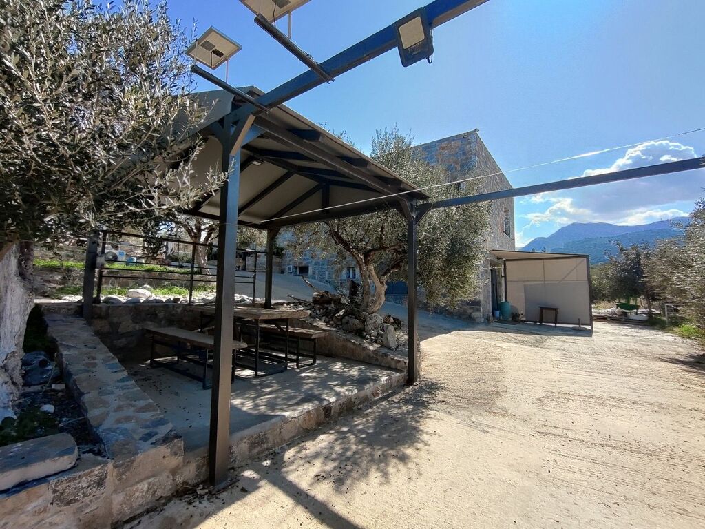 Maison 288 m² avec piscine - Sisi - photo 2