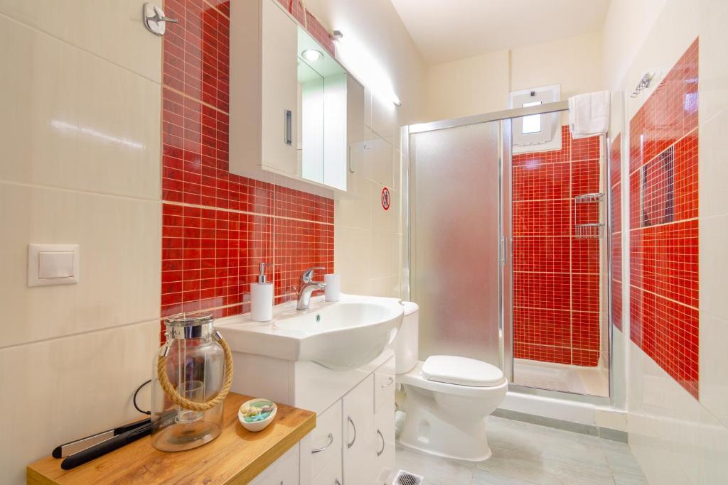 Maisonette 7 ch. 400 m² avec piscine - Sisi - miniature 16