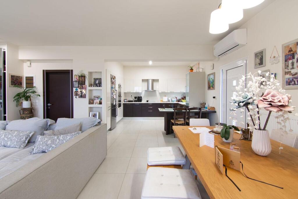 Maisonette 7 ch. 400 m² avec piscine - Sisi - miniature 19