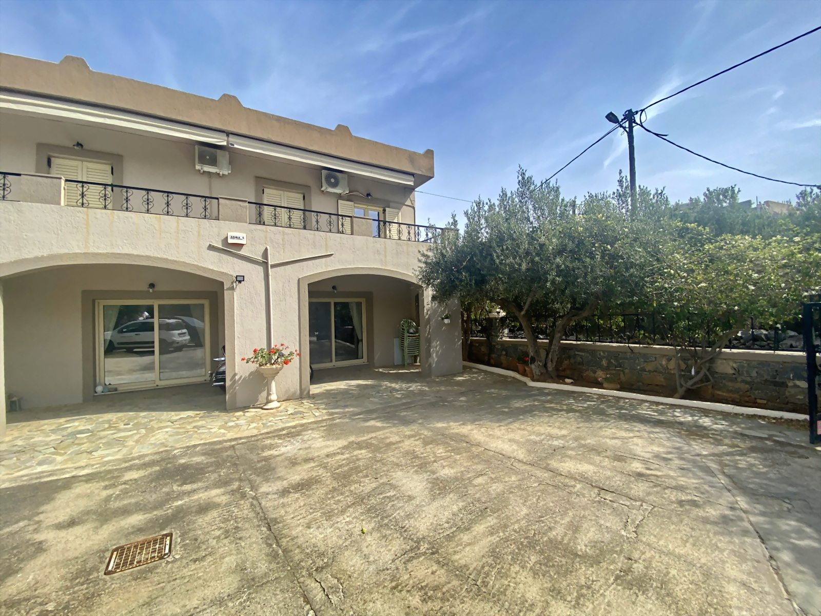 Well Kept Home & Holiday Rental Business For Sale A Few Meters From Elounda Port And Amenities - photo 3