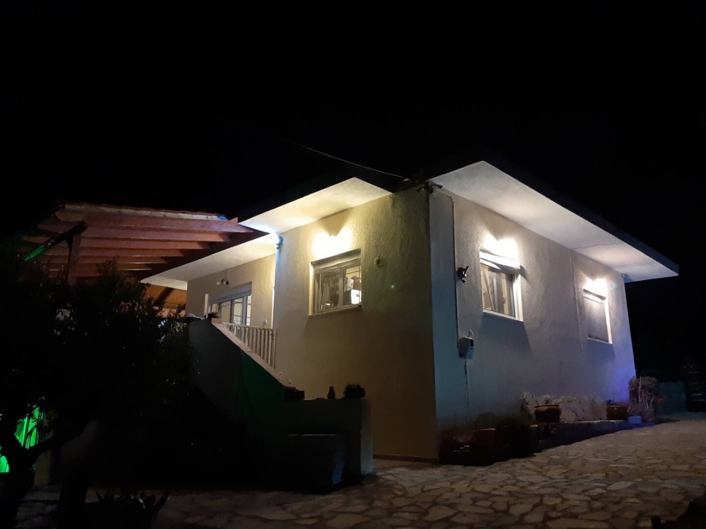 Maisonette 4 bed 140 sqm with pool & sea view - Vlichadia - photo 3