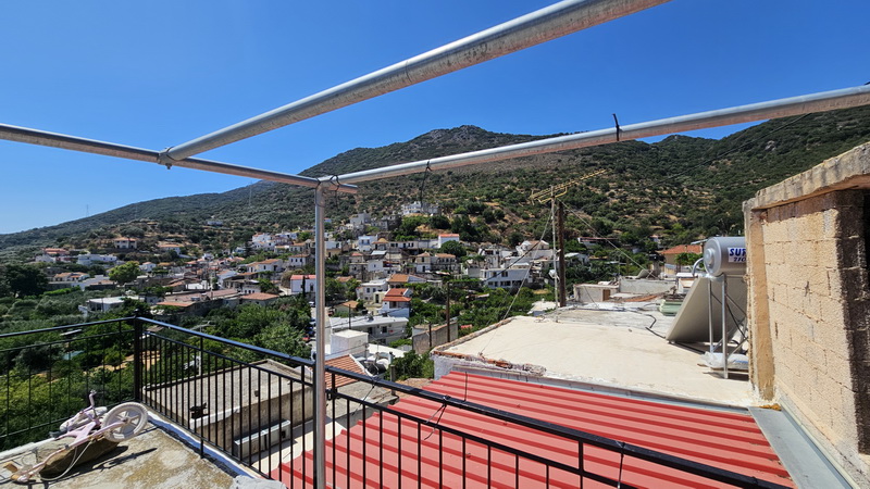 Maison rénovée 2 chambres avec vue mer - Choumeriako - photo 4