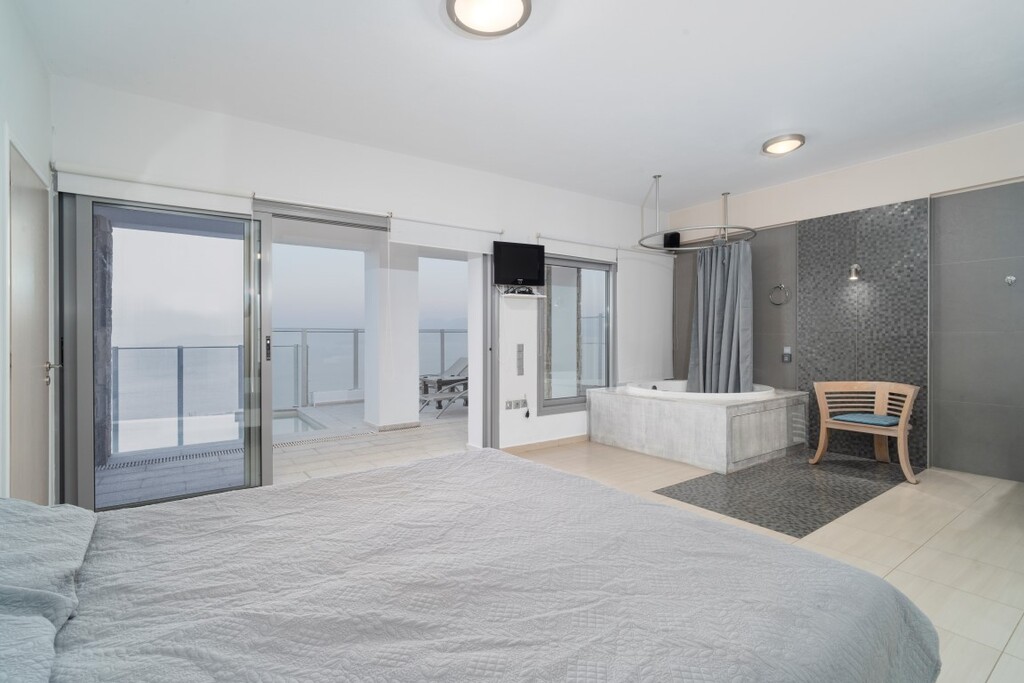 Villa 4 ch. 280 m² avec piscine - Ellinika - miniature 10