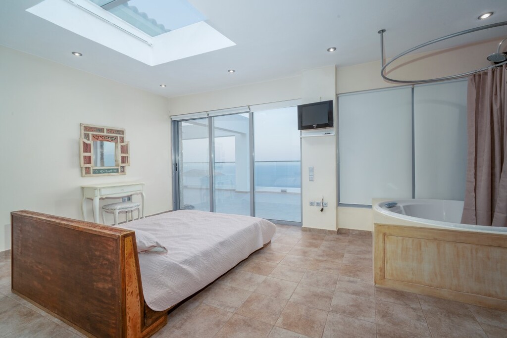 Villa 4 ch. 280 m² avec piscine - Ellinika - miniature 17