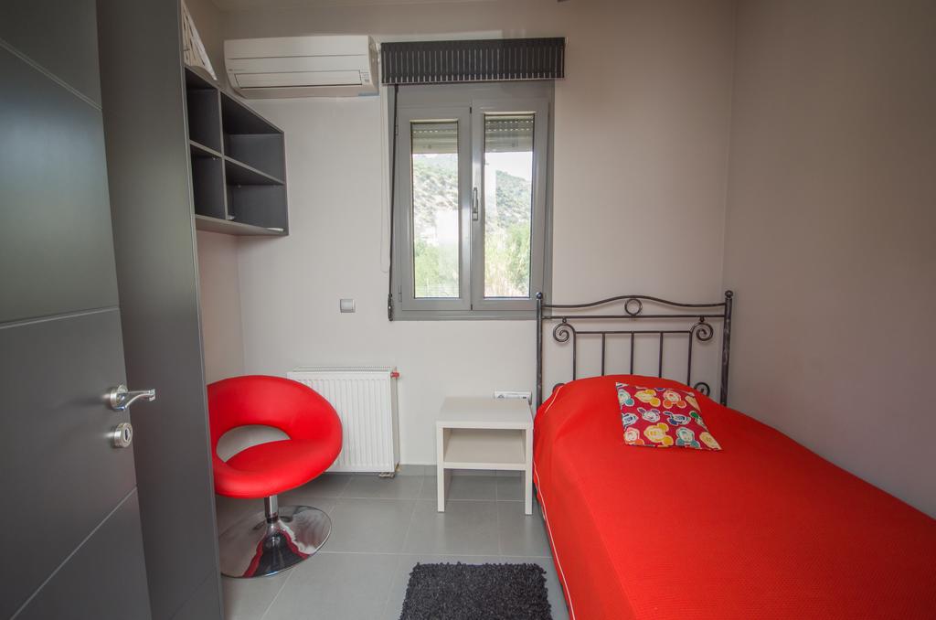 6-Bed Villa 200 sqm with pool, sea view - Ferma - thumbnail 8