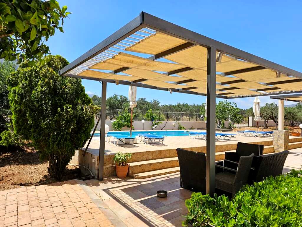 Villa de 200 m² avec piscine à Pacheia Ammos - photo 3