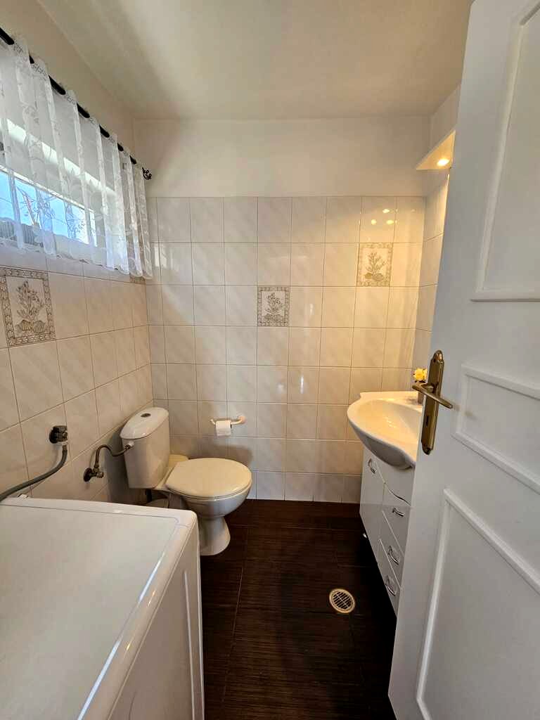 Villa de 200 m² avec piscine à Pacheia Ammos - miniature 10