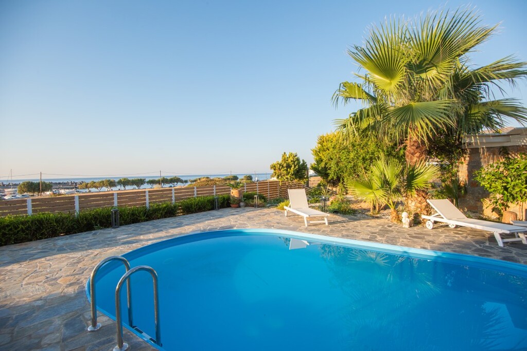 3-Bed Villa 250 sqm with pool, sea view - Paralia Milatou - thumbnail 22