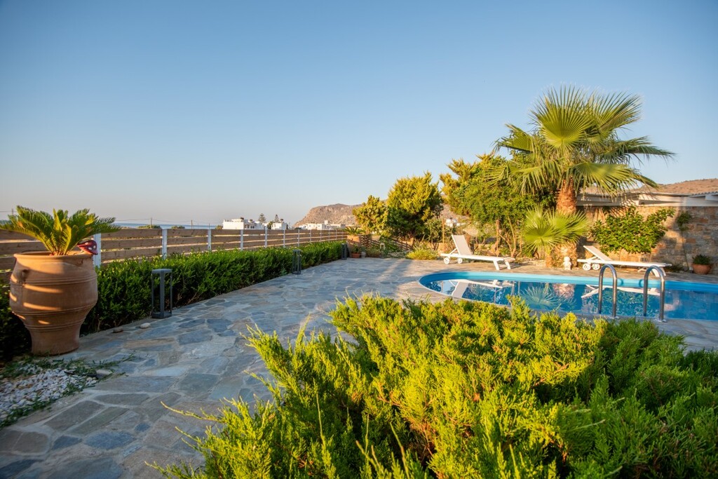 3-Bed Villa 250 sqm with pool, sea view - Paralia Milatou - thumbnail 26