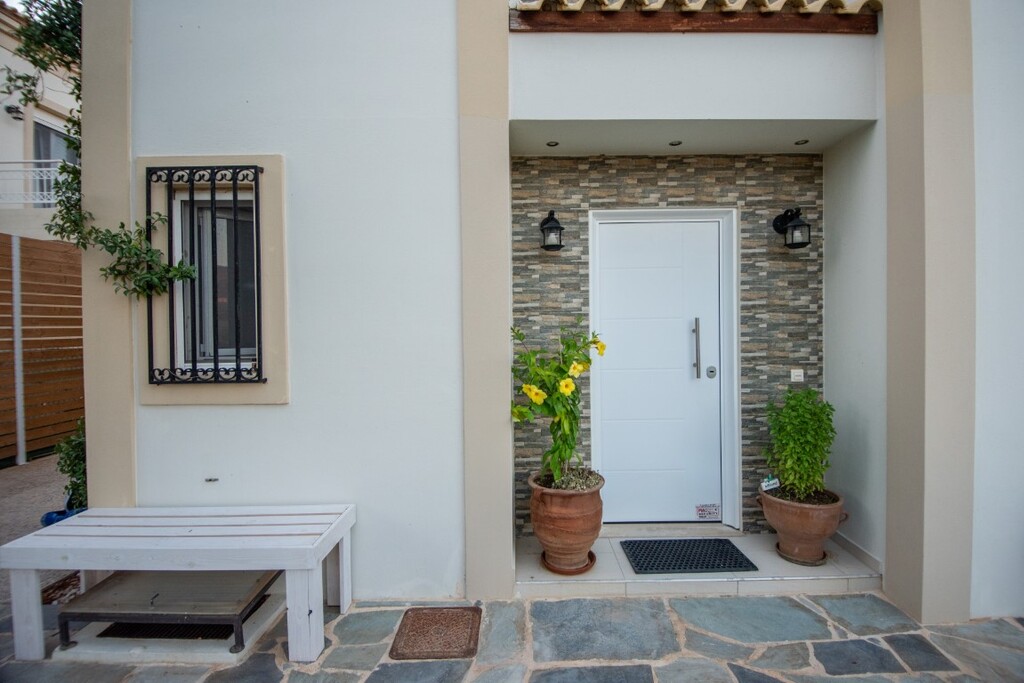 3-Bed Villa 250 sqm with pool, sea view - Paralia Milatou - thumbnail 28