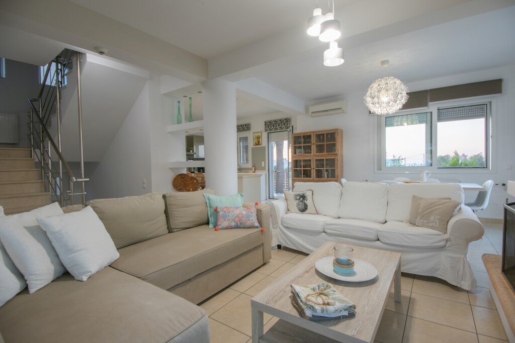 3-Bed Villa 250 sqm with pool, sea view - Paralia Milatou - thumbnail 29