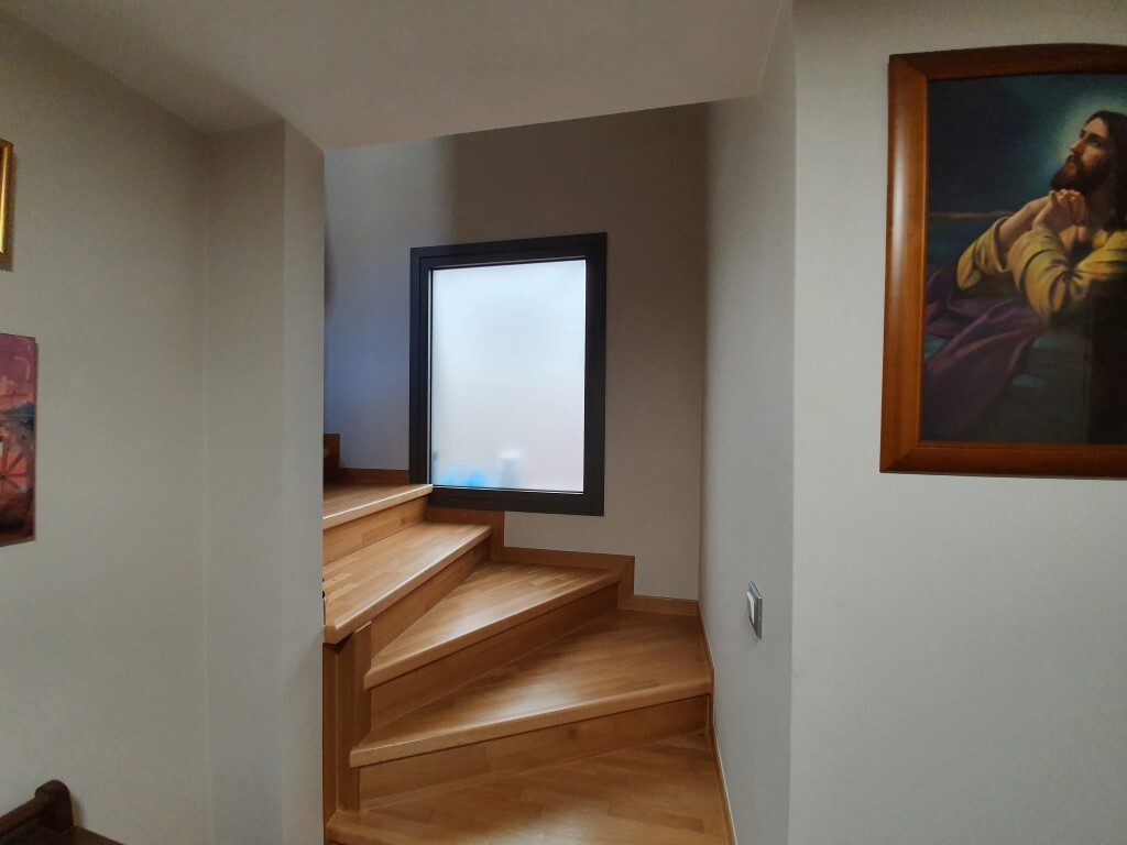 3-Bed Villa 200 sqm with pool, 275 m from the sea - Plaka - thumbnail 11