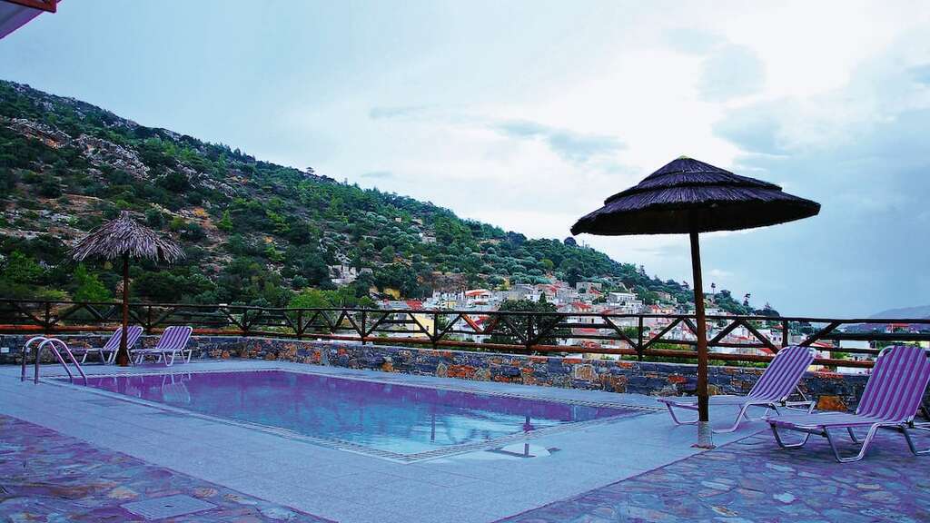 Villa 2 ch. 110 m² avec piscine - Prina - photo 3