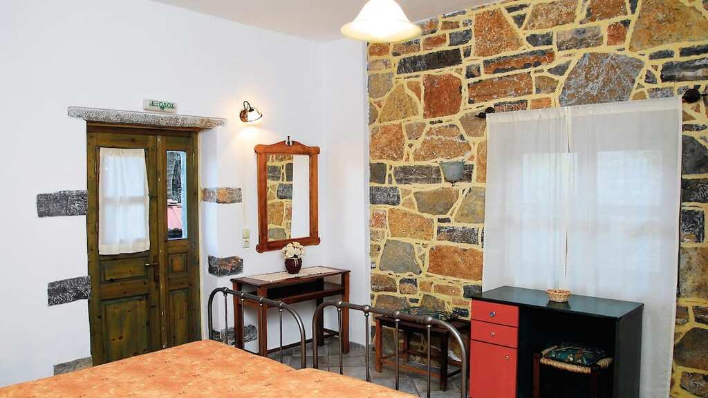 2-Bed Villa 130 sqm with pool - Prina - thumbnail 8