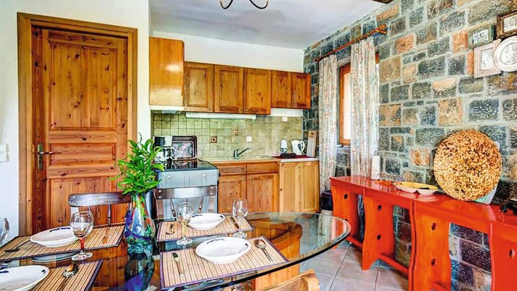 2-Bed Villa 100 sqm with pool - Prina - photo 4