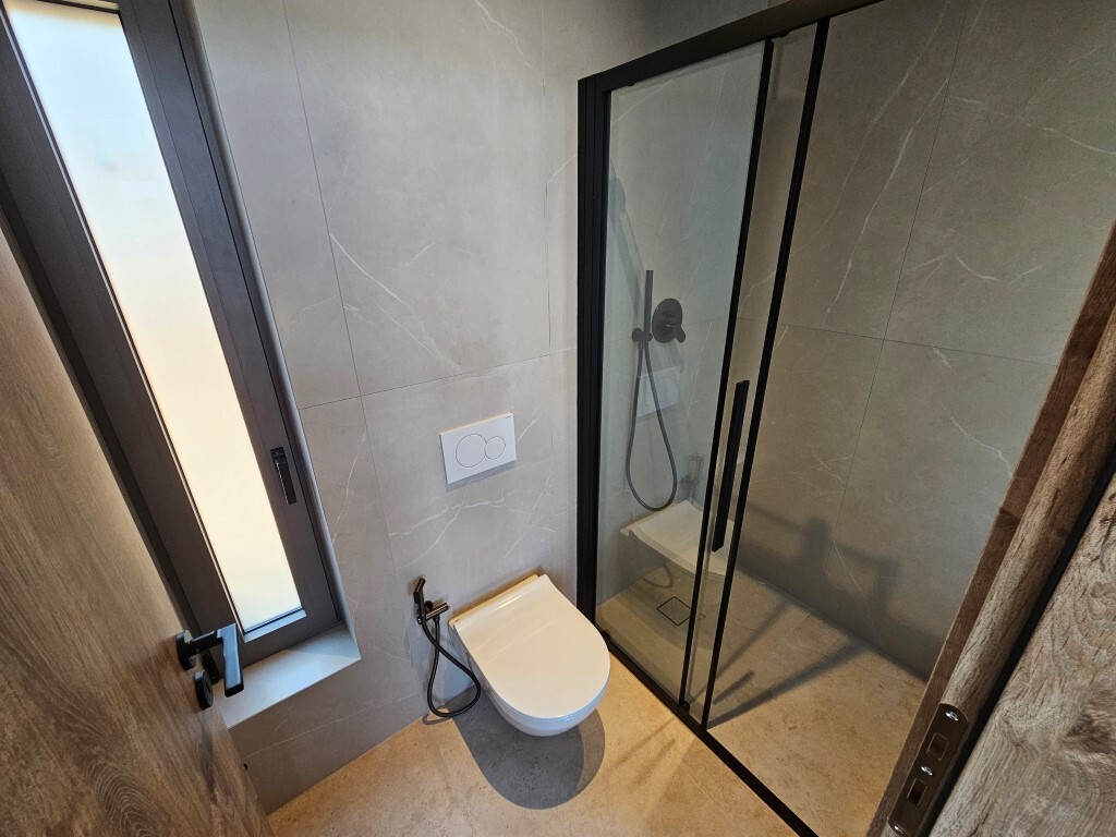 Villa 2 ch. 78 m² avec piscine - Schisma - miniature 9