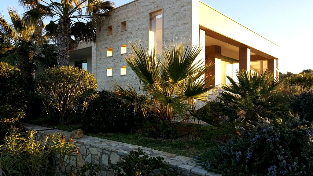 Stone-Clad 4-Bedroom Villa on 8,500 sqm, Vainia - photo 5