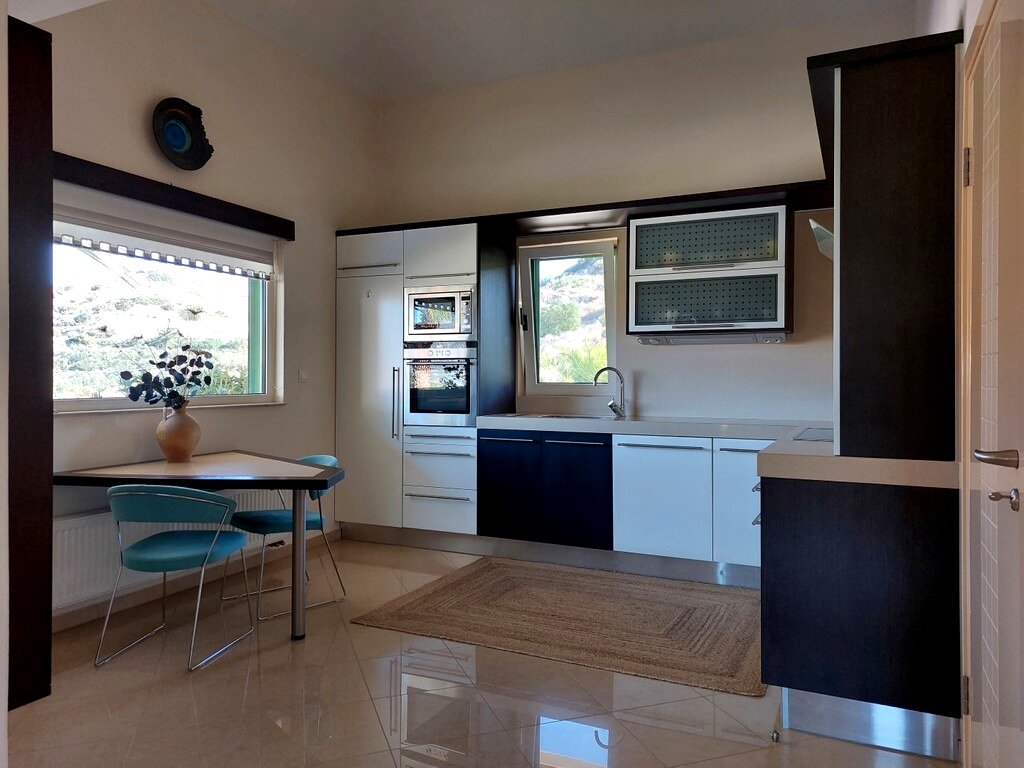 Stone-Clad 4-Bedroom Villa on 8,500 sqm, Vainia - thumbnail 9