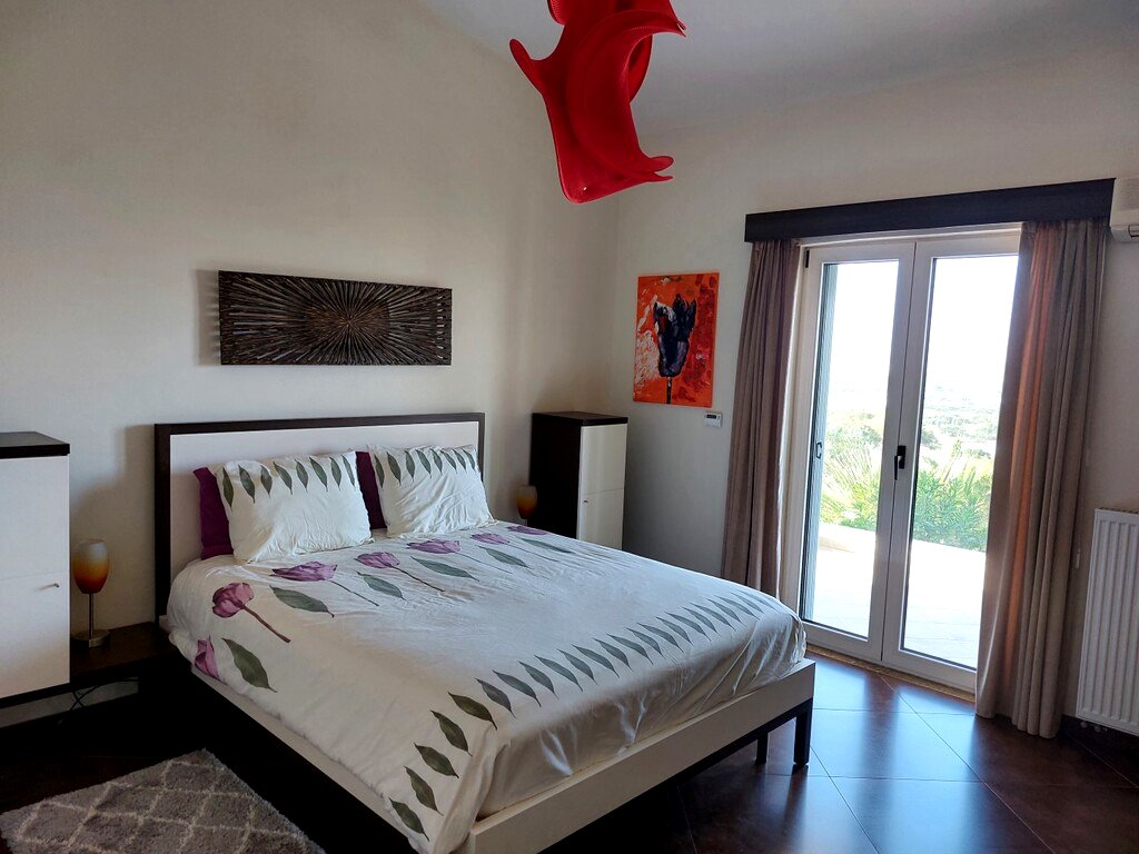 Stone-Clad 4-Bedroom Villa on 8,500 sqm, Vainia - thumbnail 12