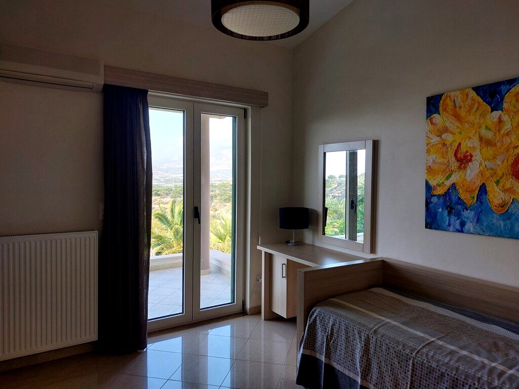Stone-Clad 4-Bedroom Villa on 8,500 sqm, Vainia - thumbnail 14